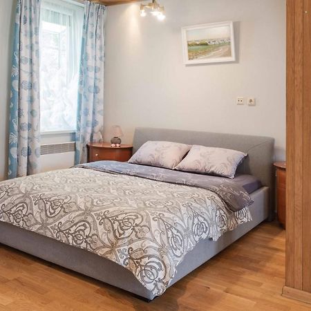 Cozy One Room Apartment With Yard Juodkrantė Dış mekan fotoğraf