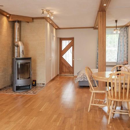 Cozy One Room Apartment With Yard Juodkrantė Dış mekan fotoğraf