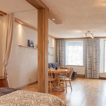 Cozy One Room Apartment With Yard Juodkrantė Dış mekan fotoğraf